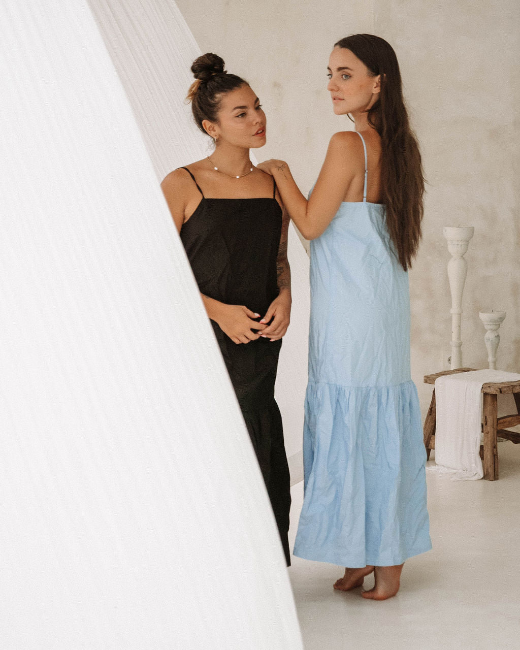 Sonya Strappy Dress Noir - Tosca & Salome